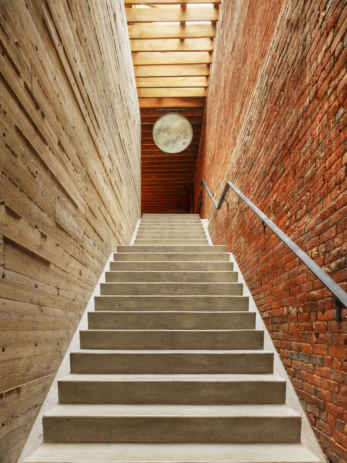 46 Water Street Heritage Building / Omer Arbel (8)