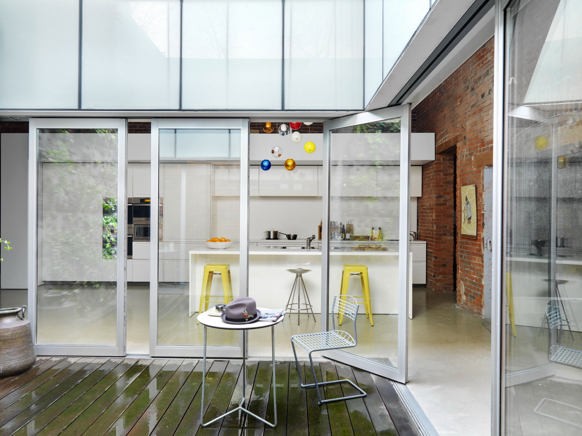 46 Water Street Heritage Building / Omer Arbel (1)