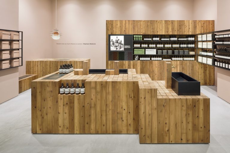 Aesop Osaka / Torafu Architects