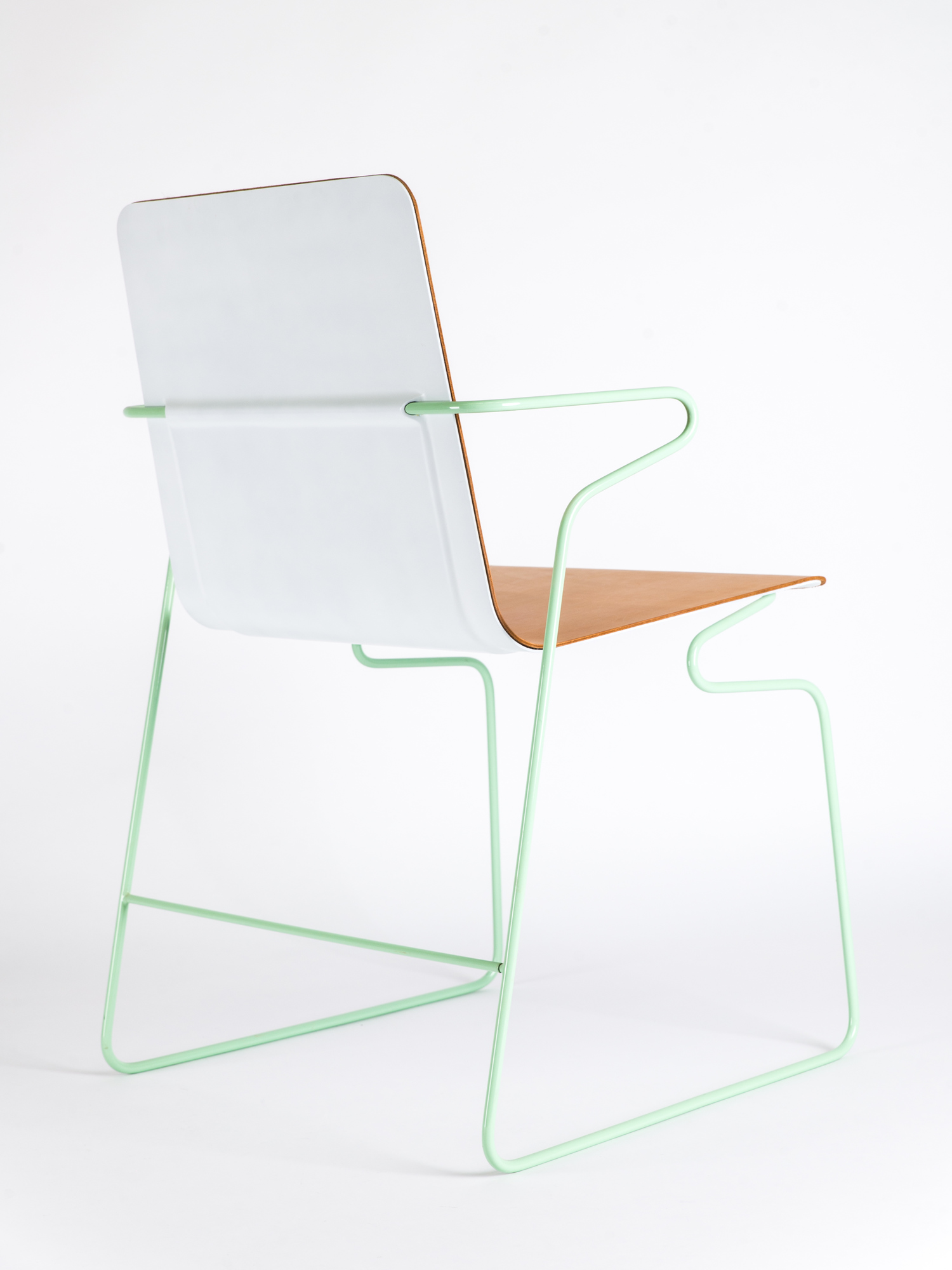 Bender Chair / Frederik Kurzweg Design Studio (4)