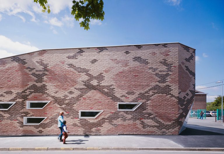 Cantine BOA / D’houndt + Bajart – Architectes & Associés