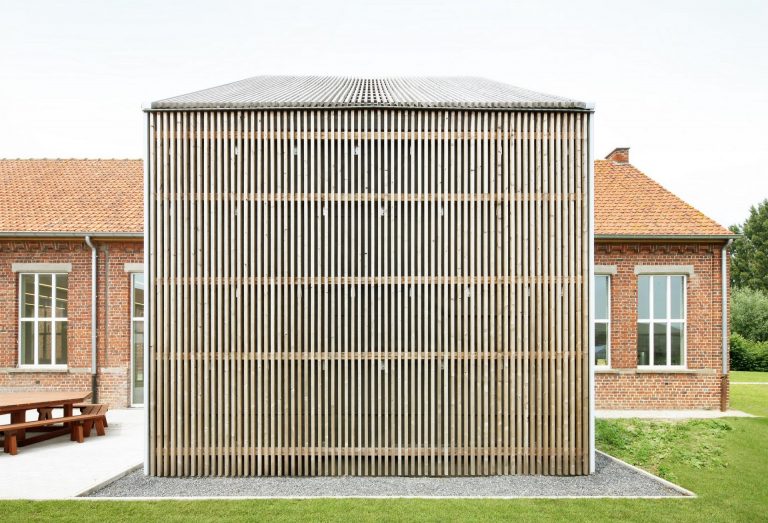 Cultural Centre in Woesten / Atelier Tom Vanhee