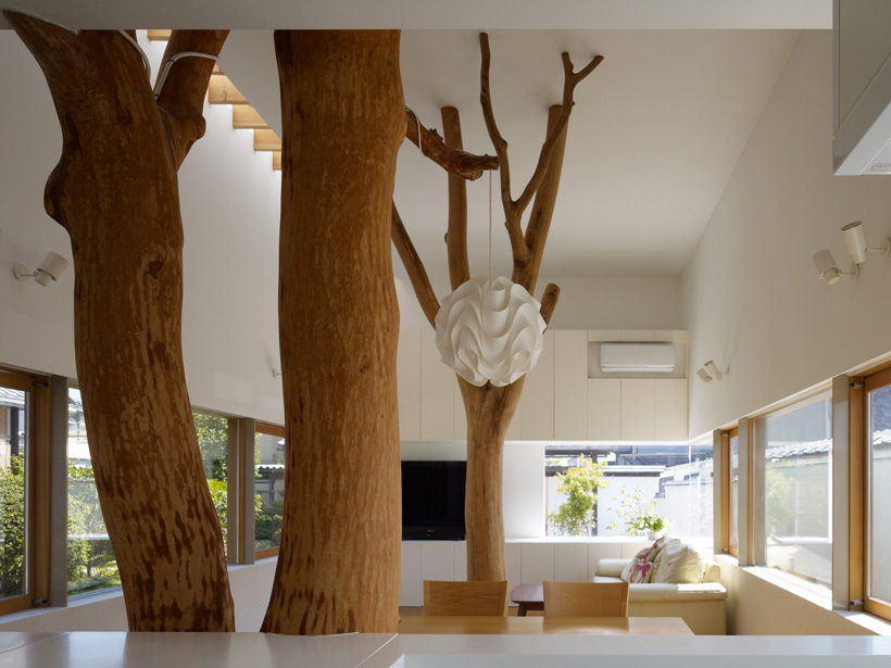 Garden Tree House / Hironaka Ogawa & Associates