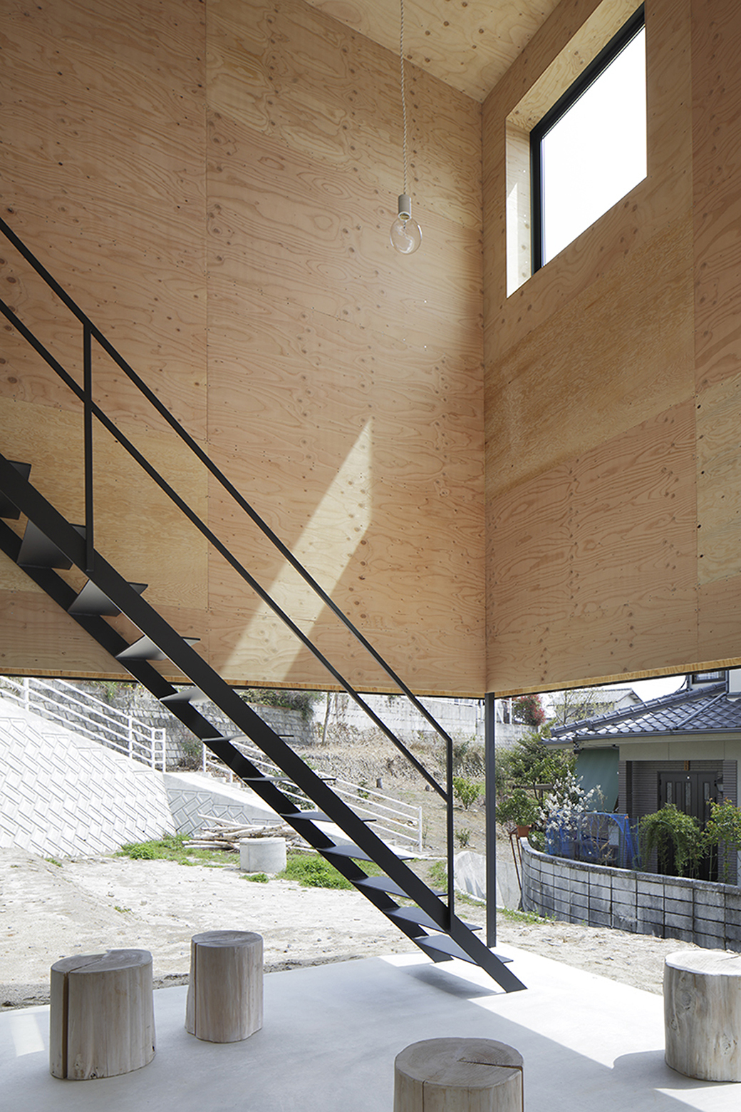 House in Miyake / Hidetaka Nakahara Architects & Yoshio Ohno Architects (11)