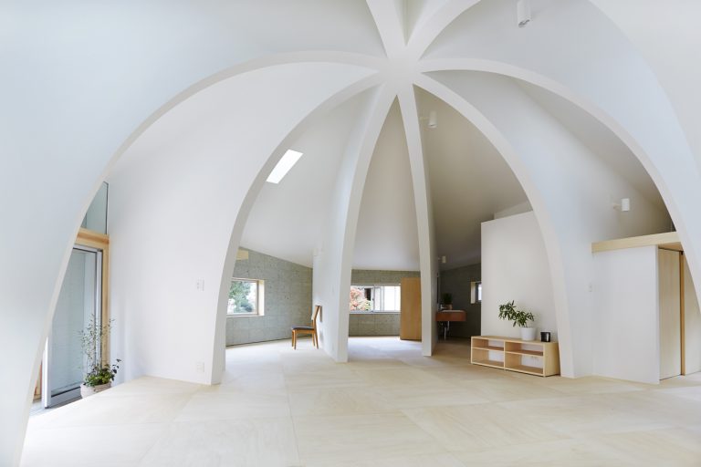 House i for a Family / Hiroyuki Shinozaki Architects