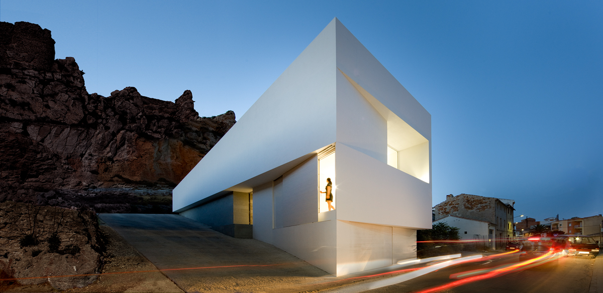 House on Mountainside / Fran Silvestre Arquitectos (32)