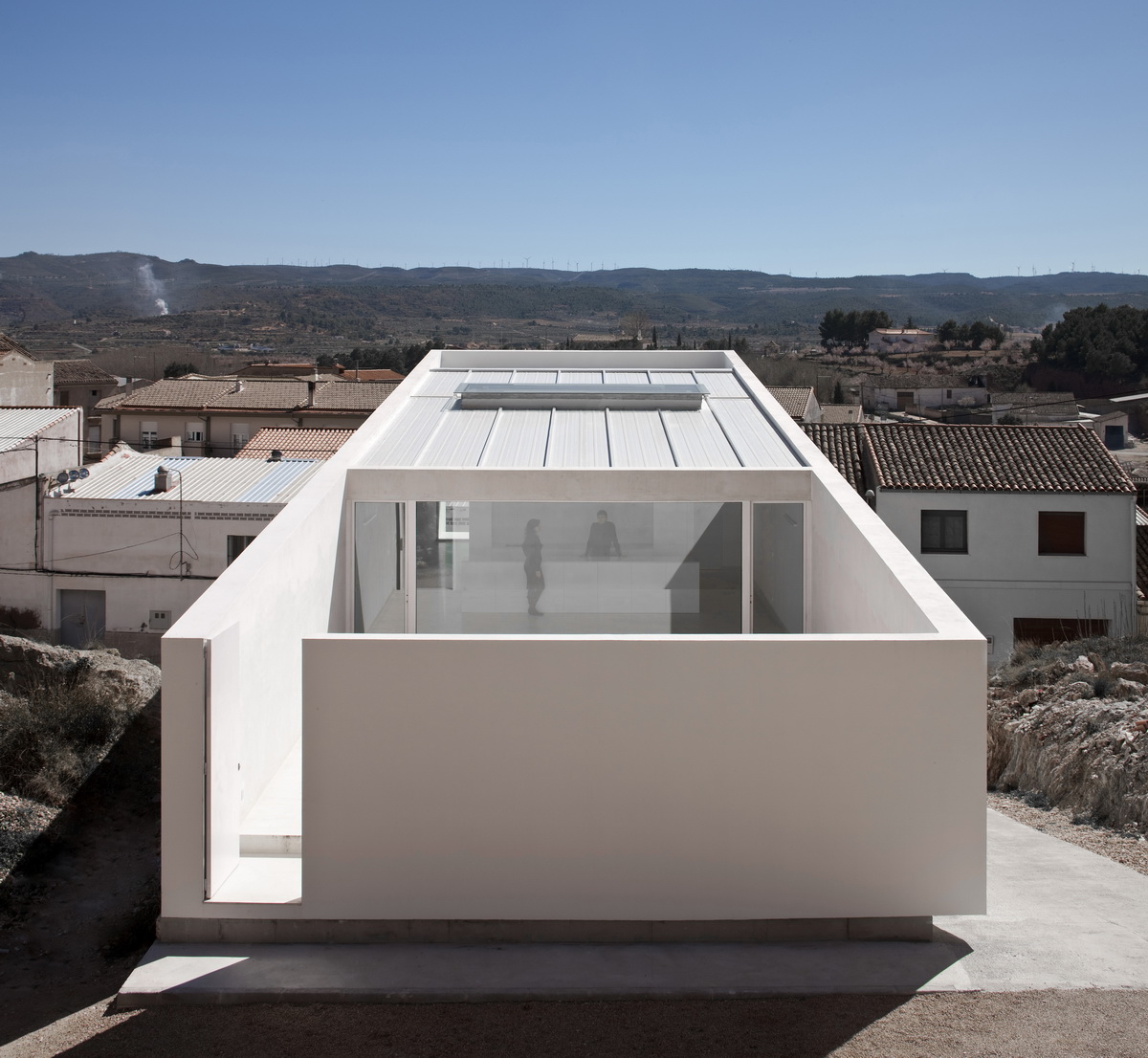 House on Mountainside / Fran Silvestre Arquitectos (31)