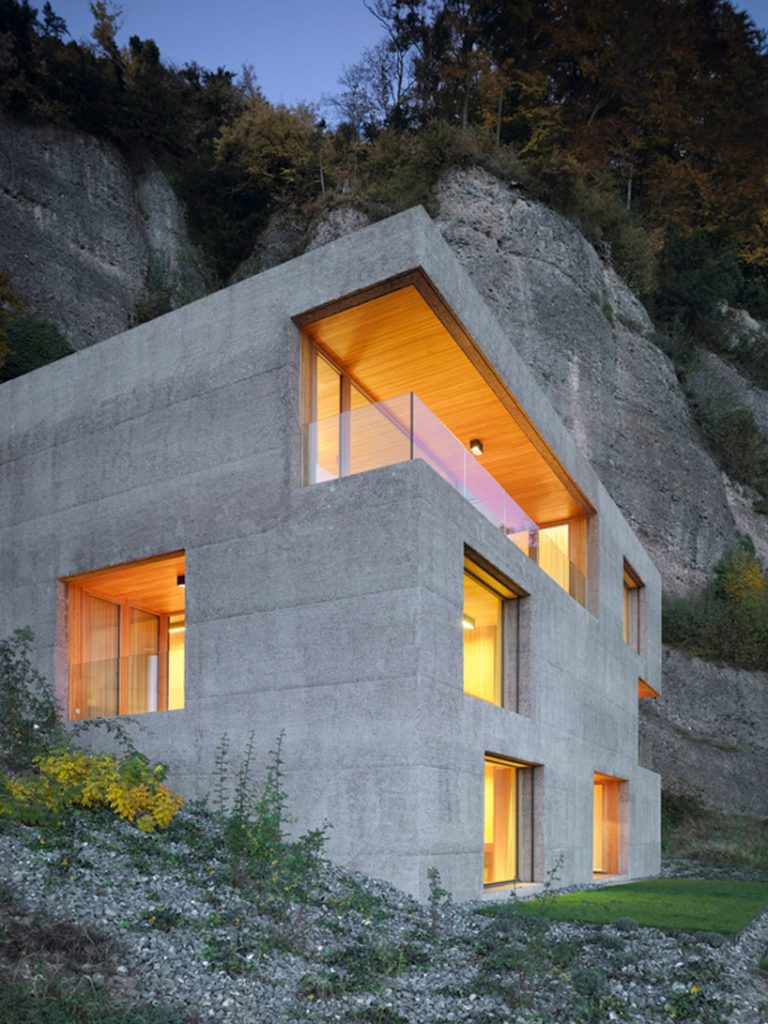 Huse Vacation House / Lischer Partner Architekten