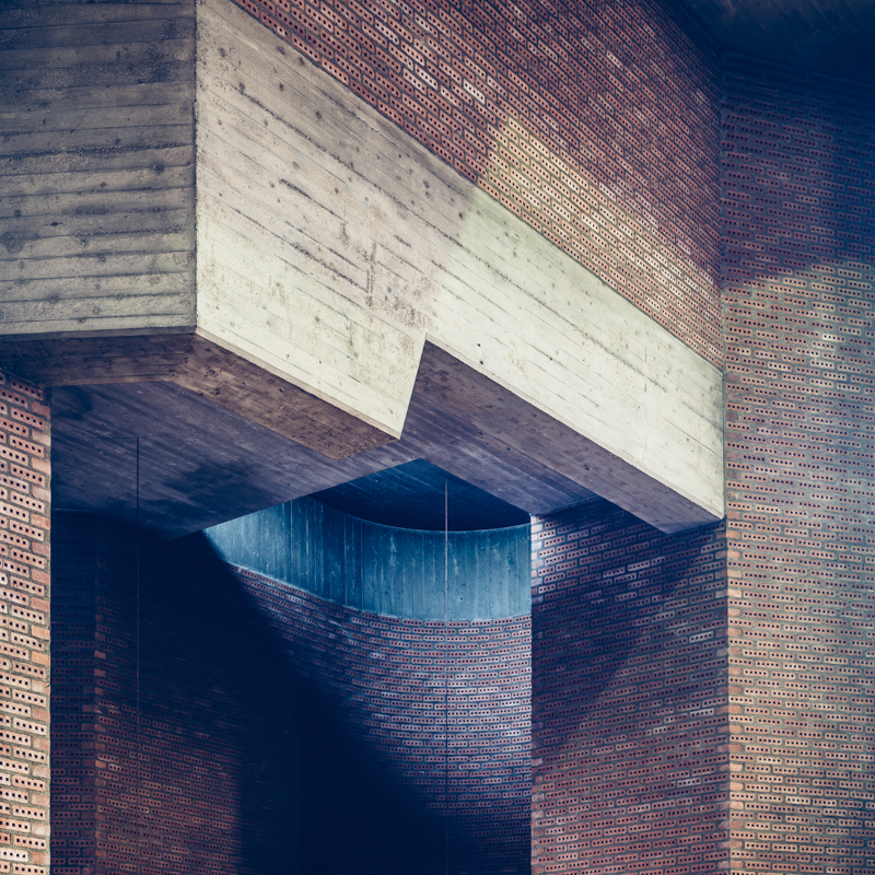 Inside Concrete Cross / Florian Mueller (5)