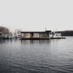 Modern Houseboat in Berlin / Welcome Beyond