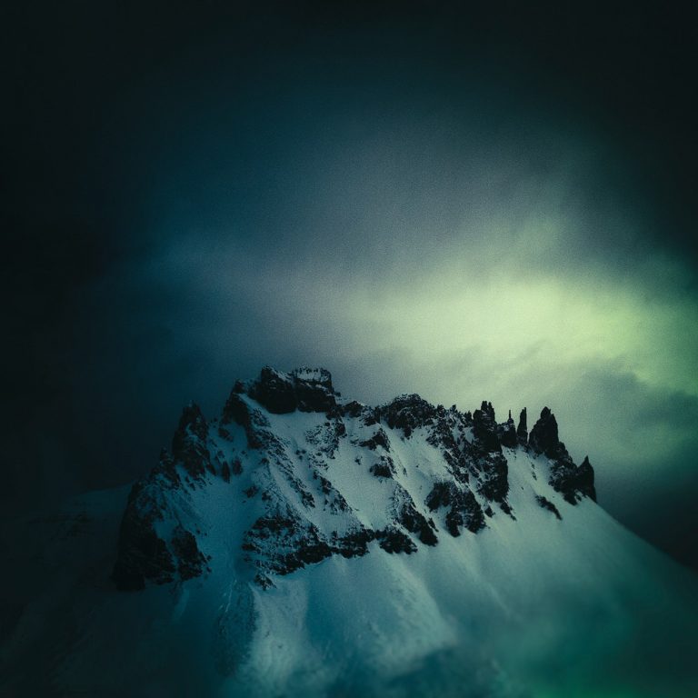 Peak a Blue / Andy Lee