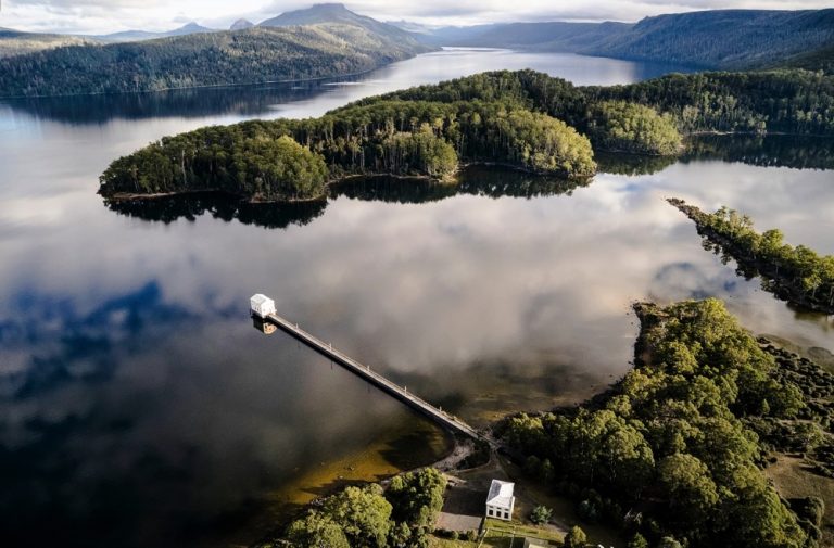 Pumphouse Point / Cumulus Studio