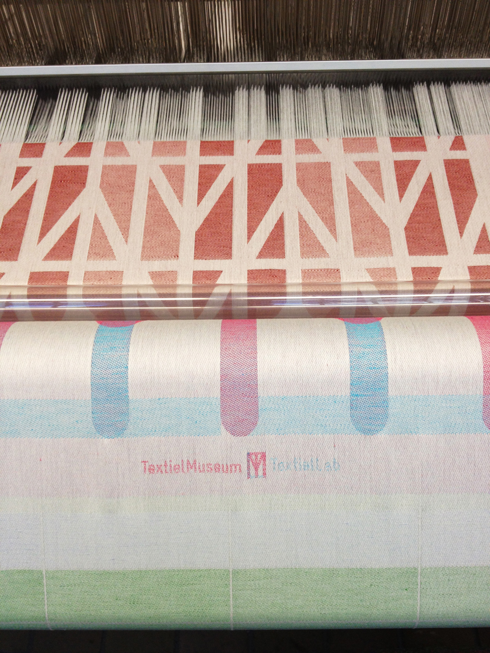 TextielMuseum & TextielLab / Raw Color