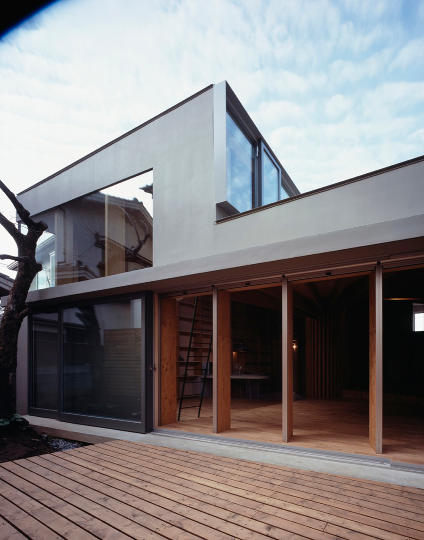 Tree House / Mount Fuji Architects Studio (10)