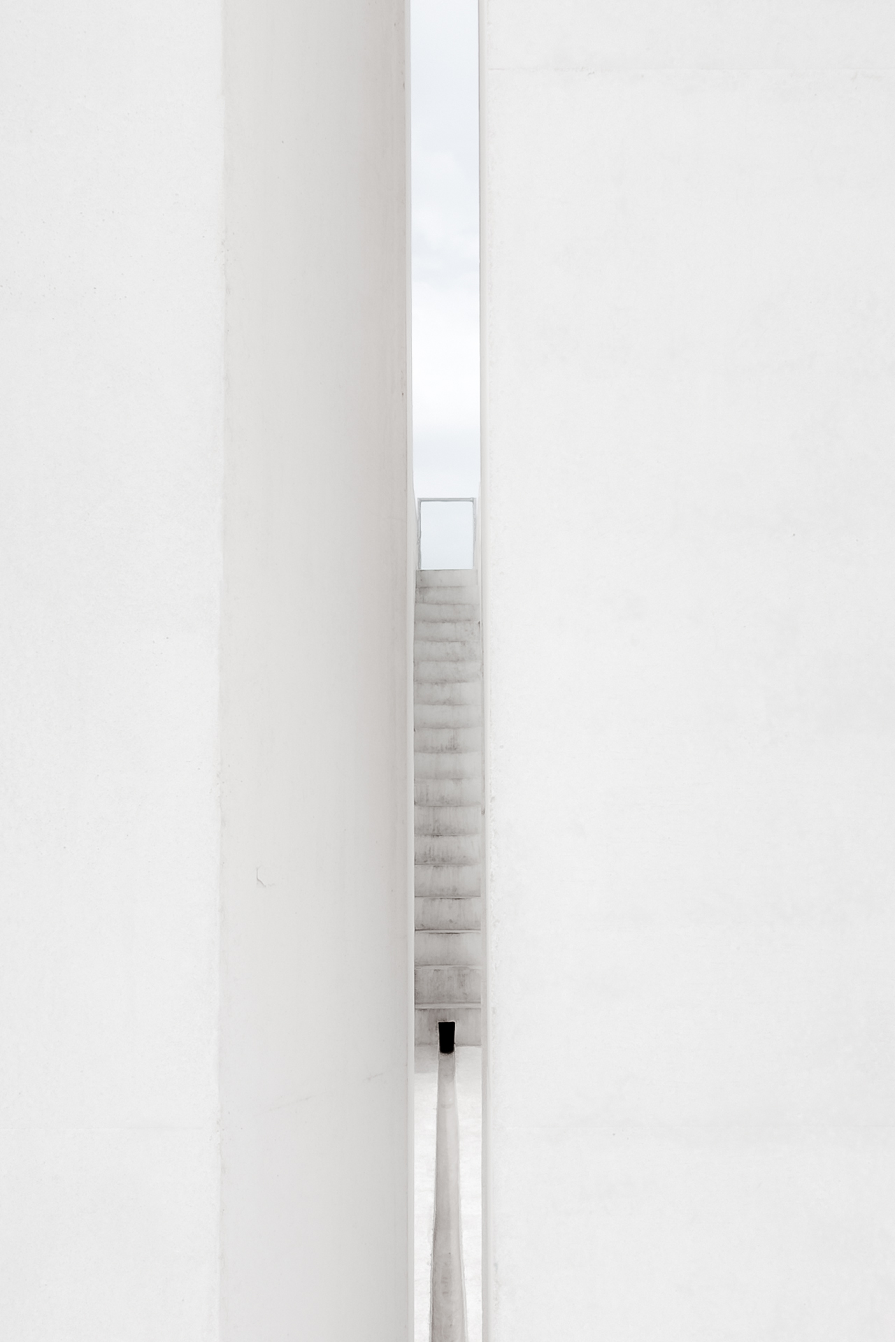 White Square by Danni Karavan / Richard Jochum