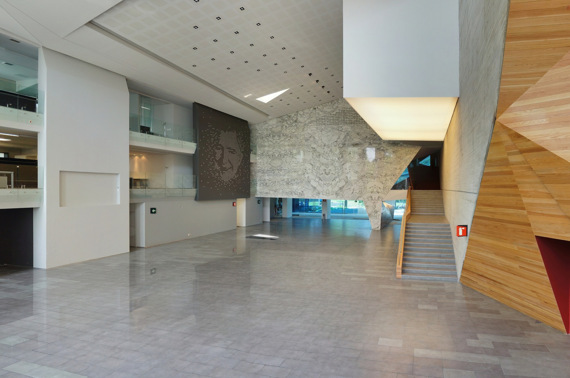 Centre Culturel / Roberto Cantoral / Broissin Architects
