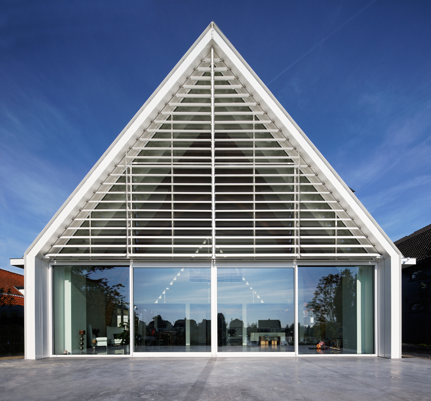house_in_a_church_by_ruud_visser_architects_8