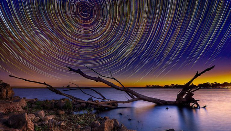 Star trails / Lincoln Harrison