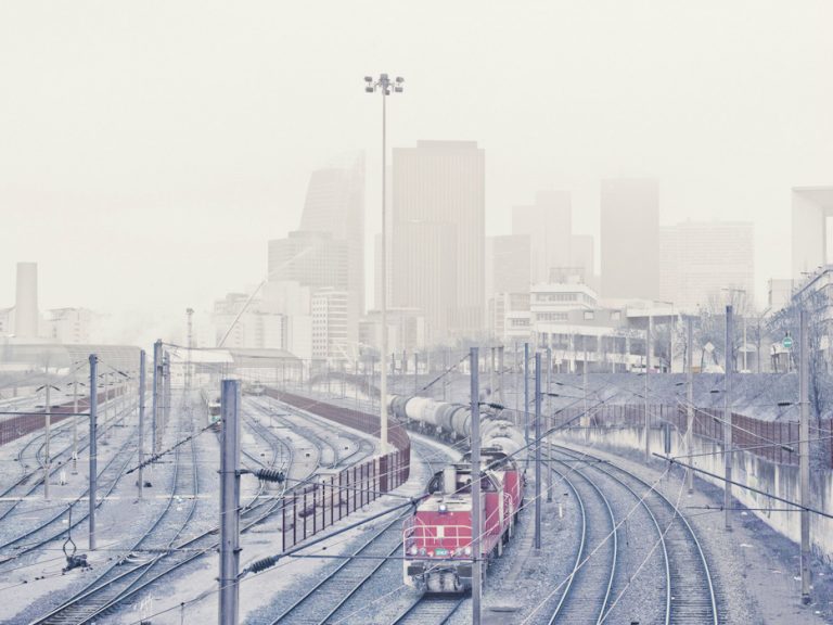 Lost Train / Franck Bohbot