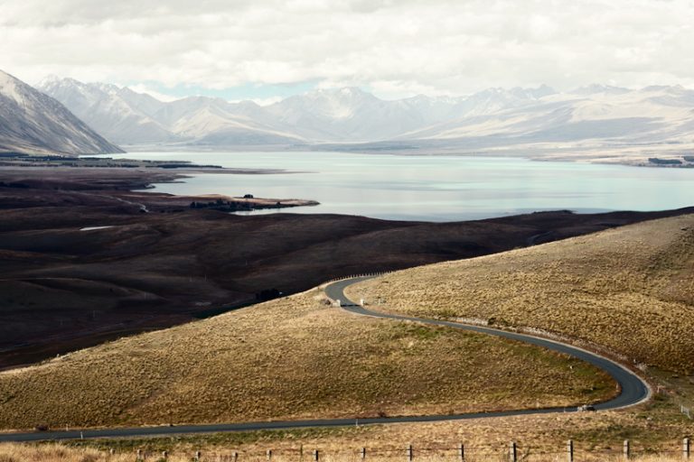 New Zealand Valleys / Chris Sisarich