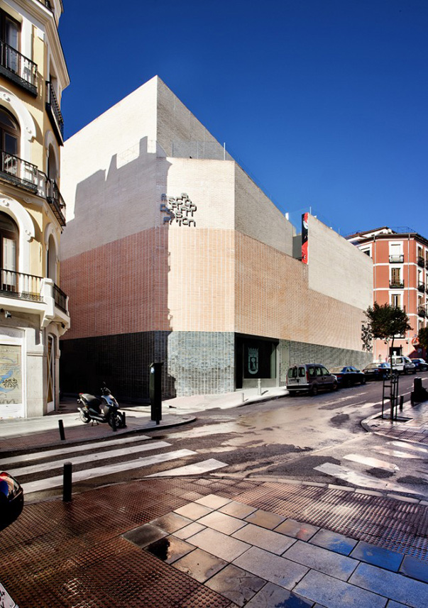 Le nouveau marché de San Anton / QVE architecte