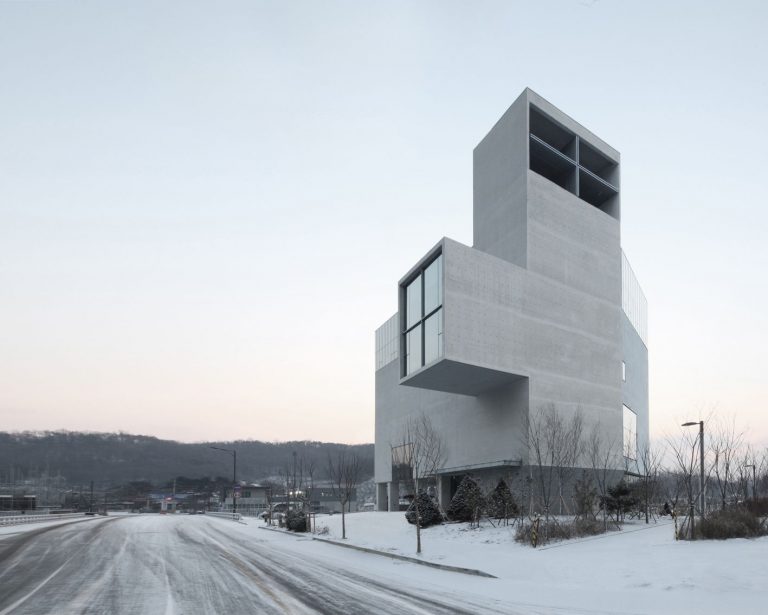 Rw Concrete Church / Nameless