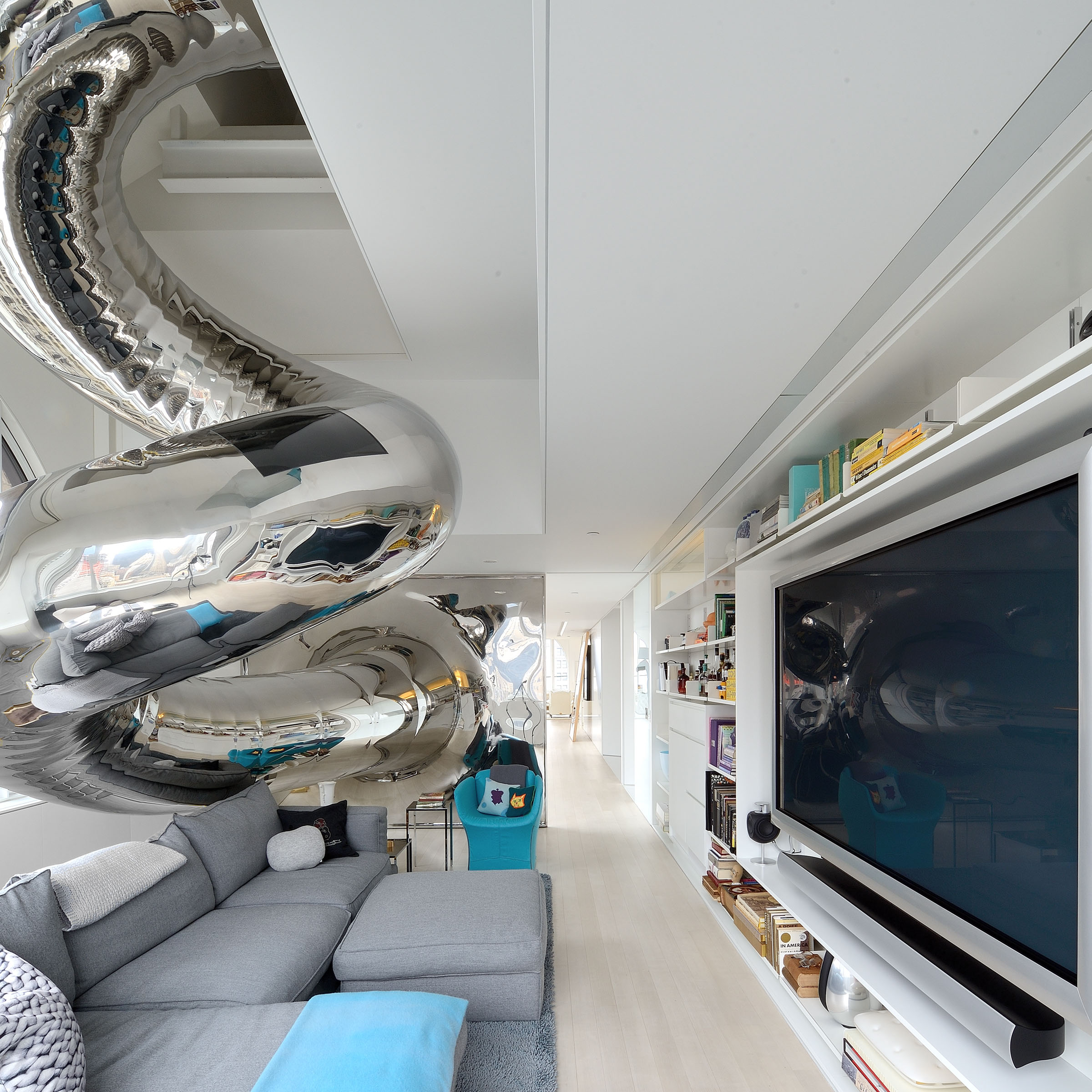 Skyhouse Slide / David Hotson Architect