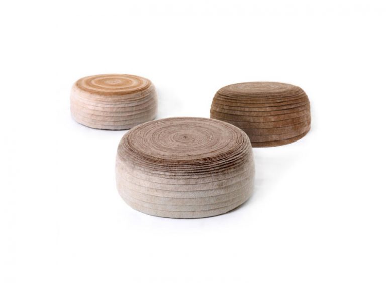 Stump stool / Shir Atar